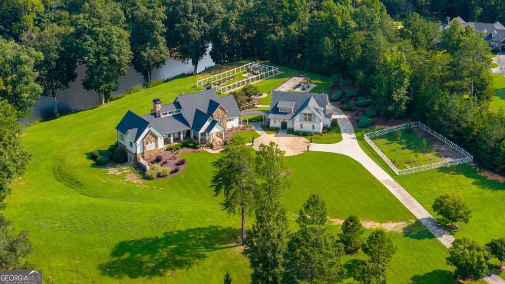 Photo of 525 N River Road NE, Rome, GA 30161 (MLS # 10822962)
