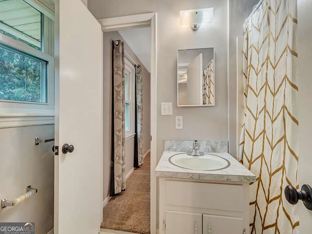 Fountainbleau - Residential Lease