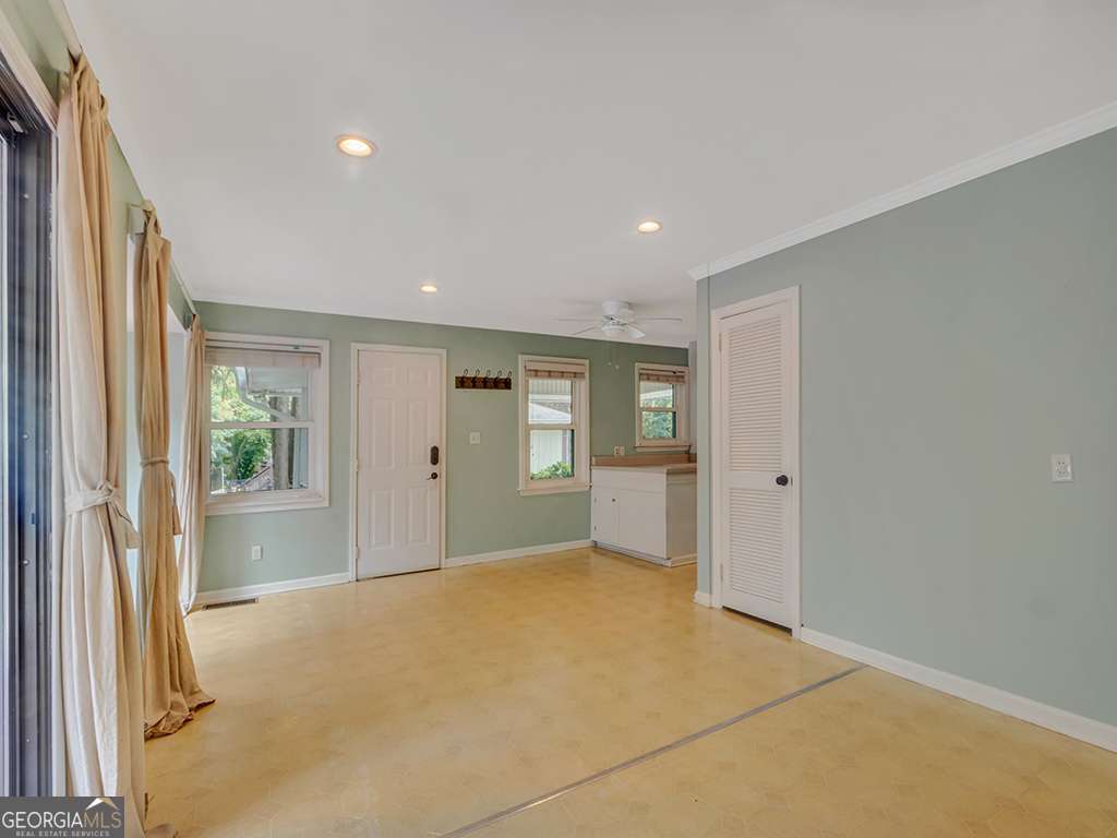 Fountainbleau - Residential Lease