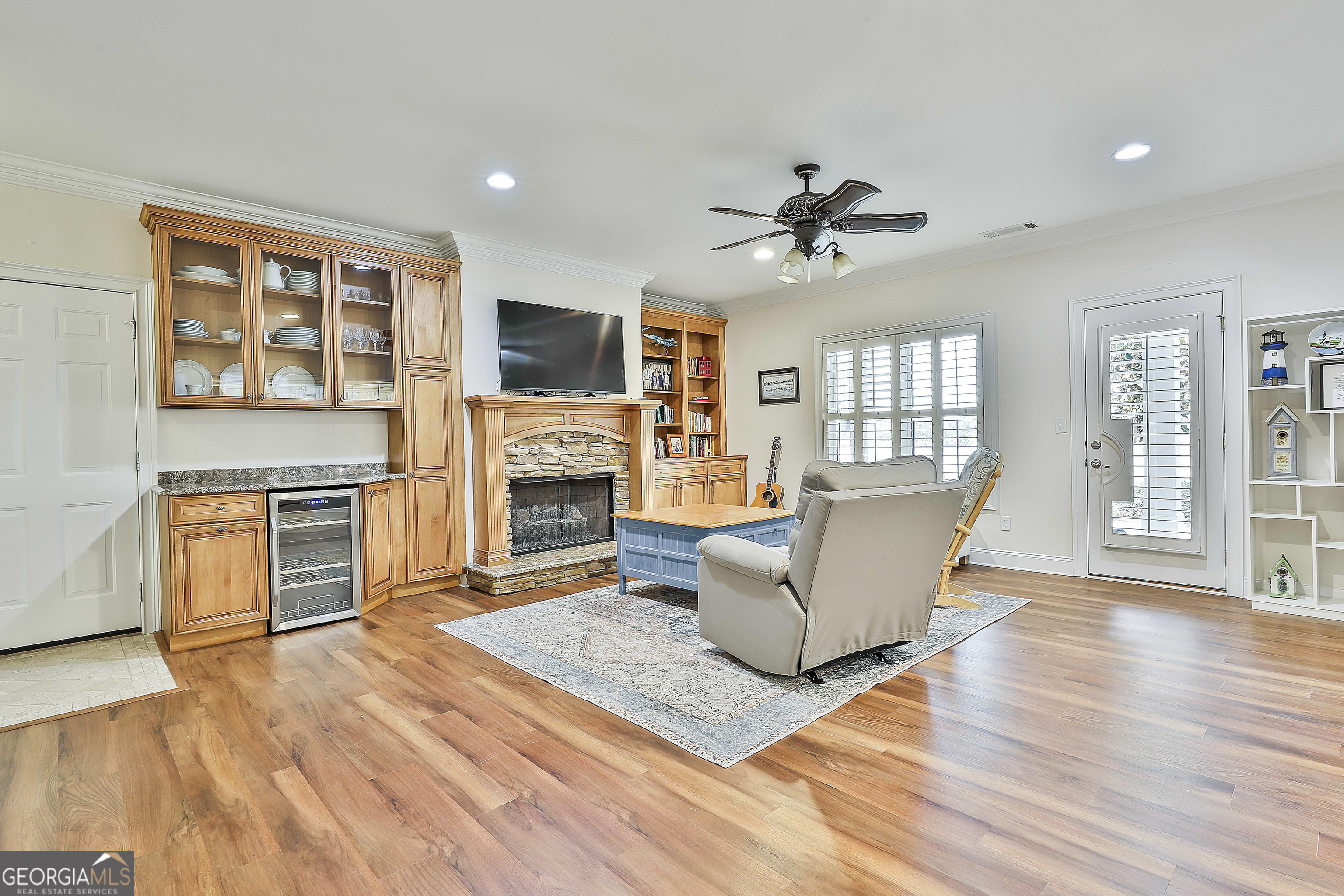 Newnan, Georgia 30263, United States, 5 Bedrooms Bedrooms, ,5 BathroomsBathrooms,Residential,Active,211743