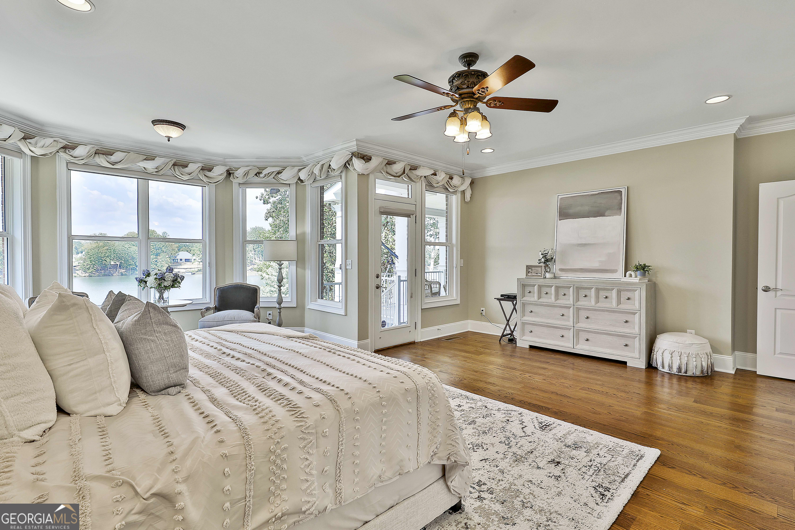 Newnan, Georgia 30263, United States, 5 Bedrooms Bedrooms, ,5 BathroomsBathrooms,Residential,Active,211743