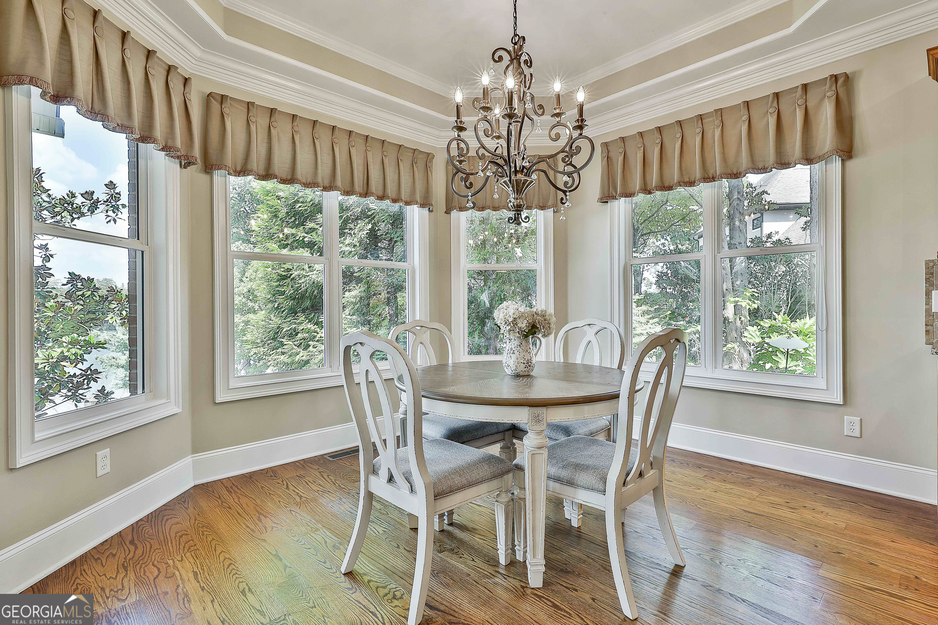 Newnan, Georgia 30263, United States, 5 Bedrooms Bedrooms, ,5 BathroomsBathrooms,Residential,Active,211743