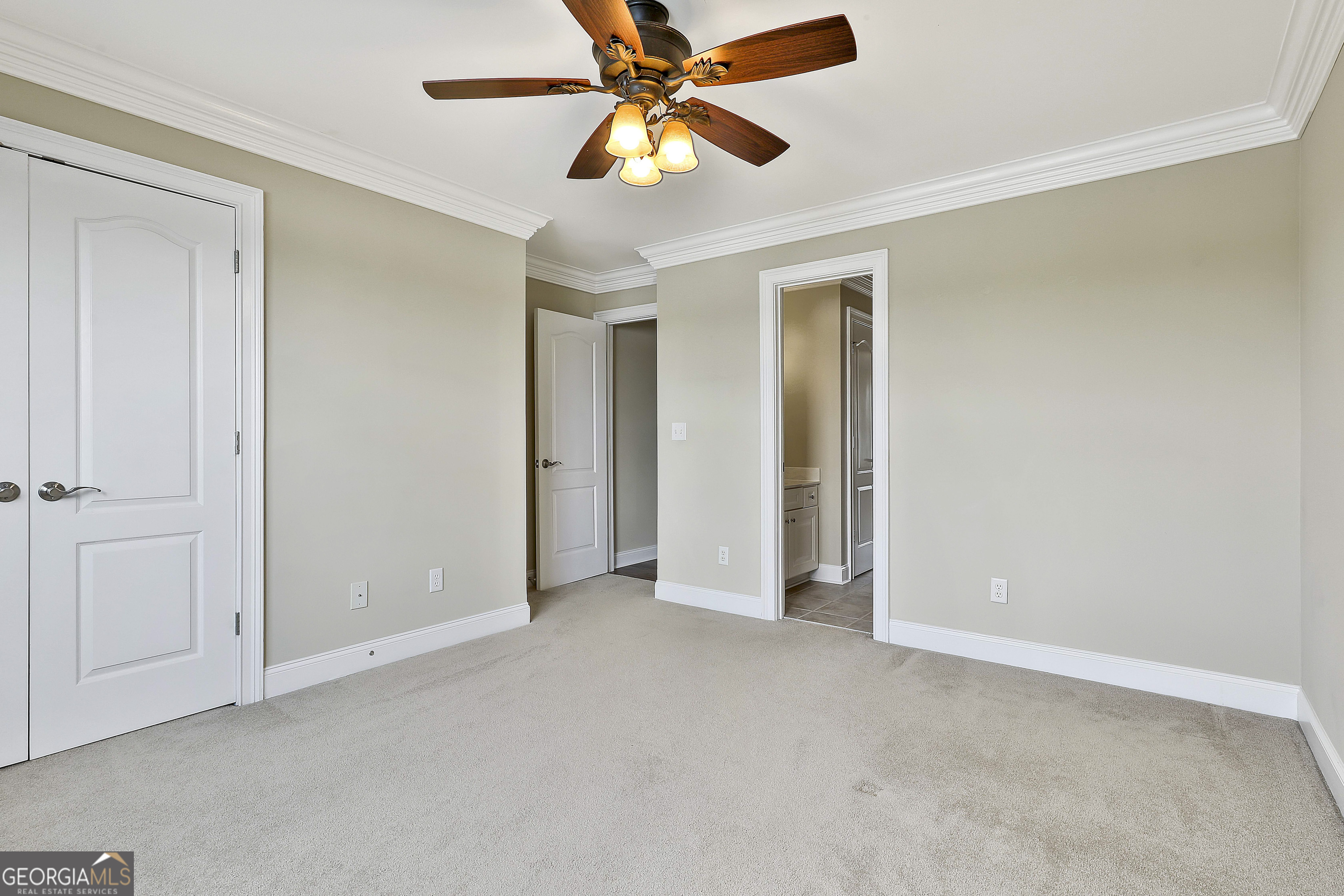 Newnan, Georgia 30263, United States, 5 Bedrooms Bedrooms, ,5 BathroomsBathrooms,Residential,Active,211743