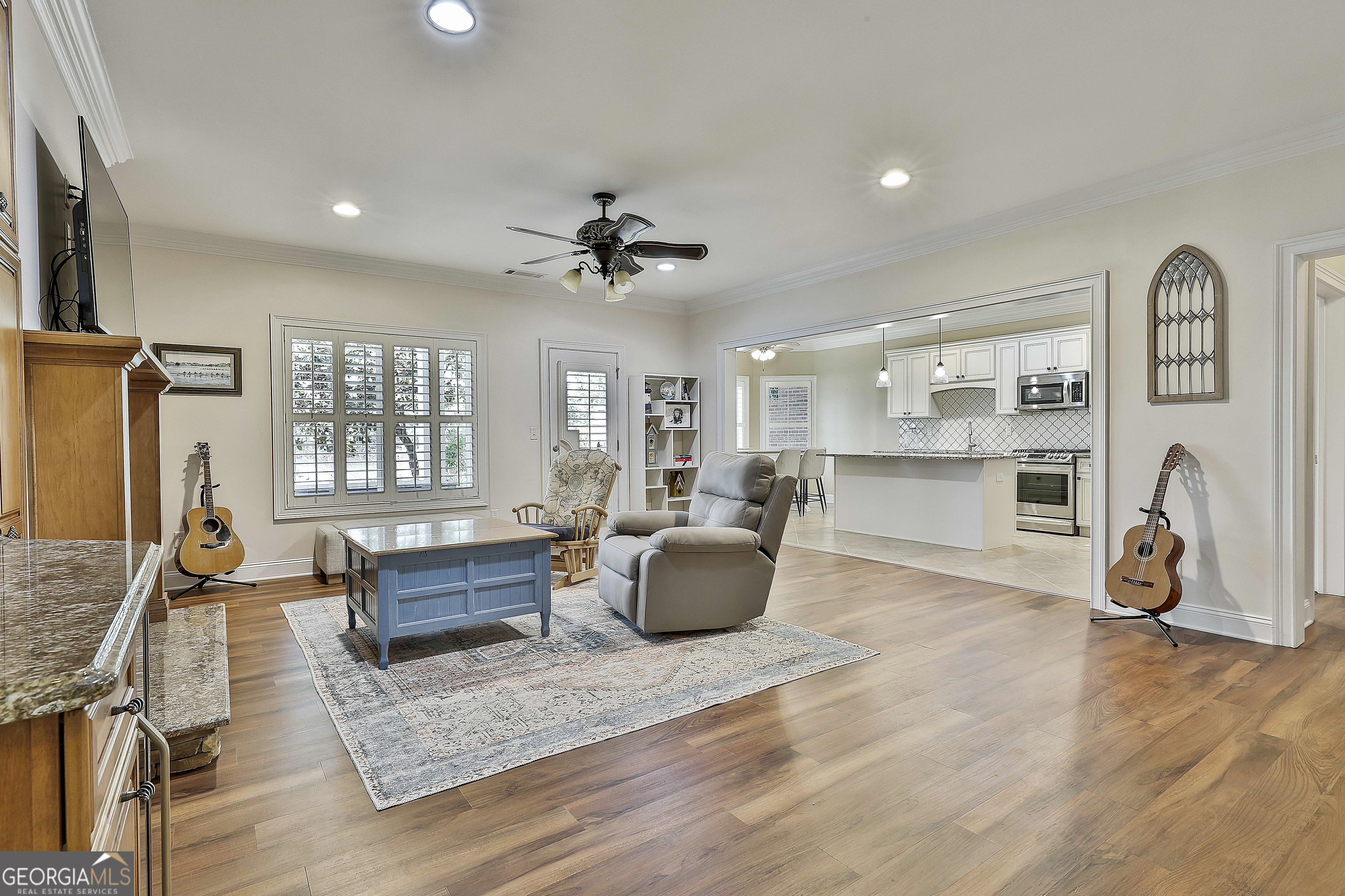 Newnan, Georgia 30263, United States, 5 Bedrooms Bedrooms, ,5 BathroomsBathrooms,Residential,Active,211743