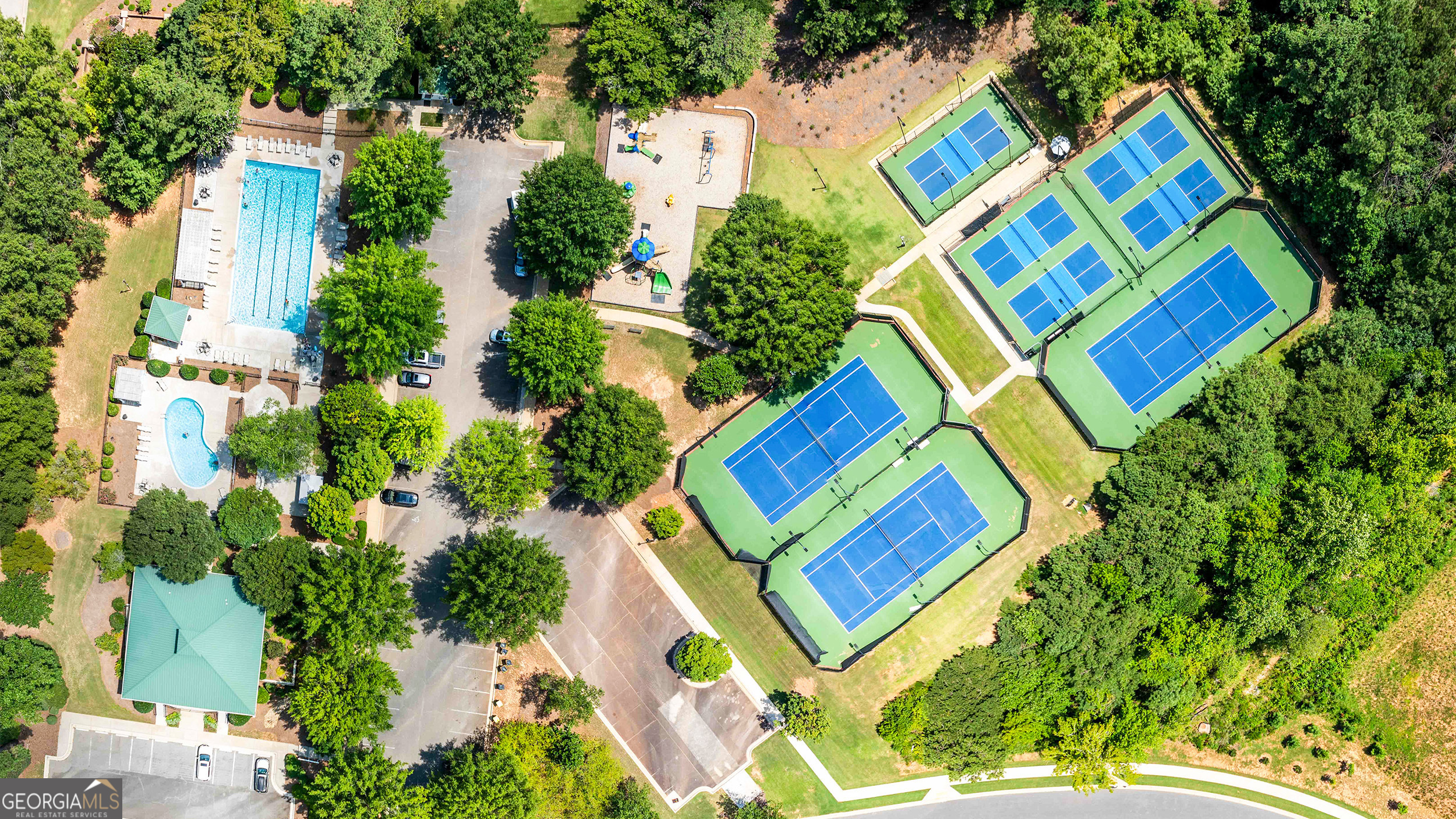 Newnan, Georgia 30263, United States, 5 Bedrooms Bedrooms, ,5 BathroomsBathrooms,Residential,Active,211743