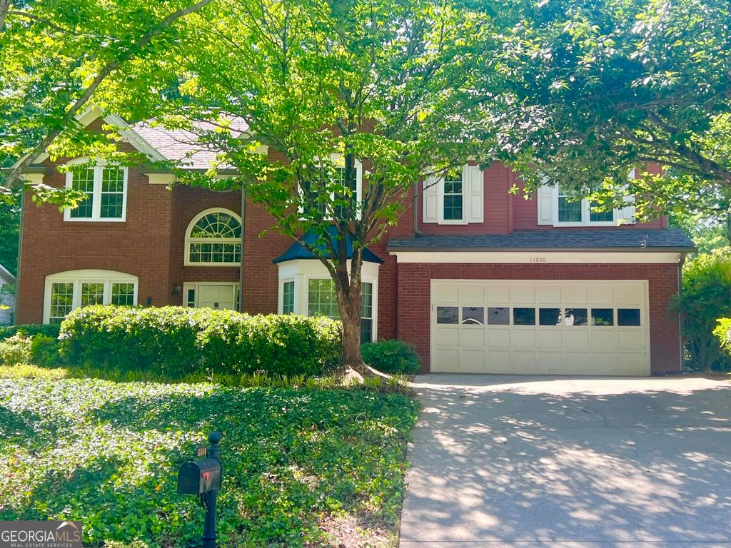 Photo of 11800 Windcreek Overlook, Alpharetta, GA 30005 (MLS # 10758461)