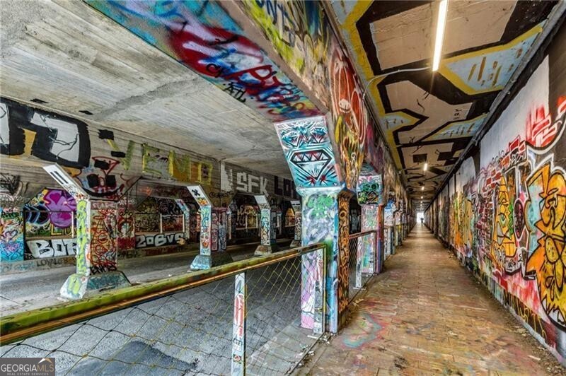 330 McGill Place - Residential