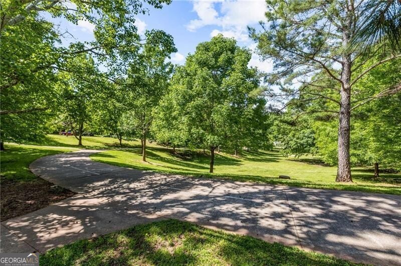 330 McGill Place - Residential