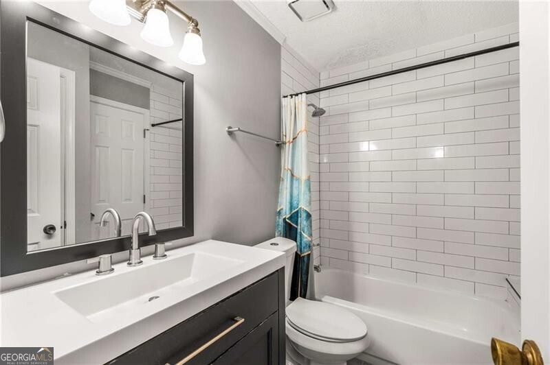 330 McGill Place - Residential