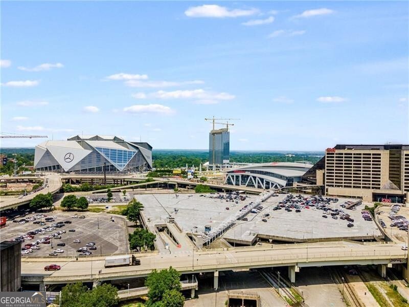 330 McGill Place - Residential