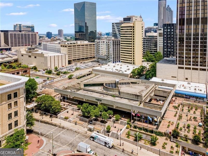 330 McGill Place - Residential