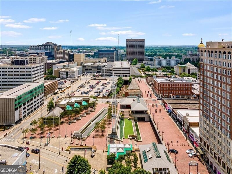 330 McGill Place - Residential