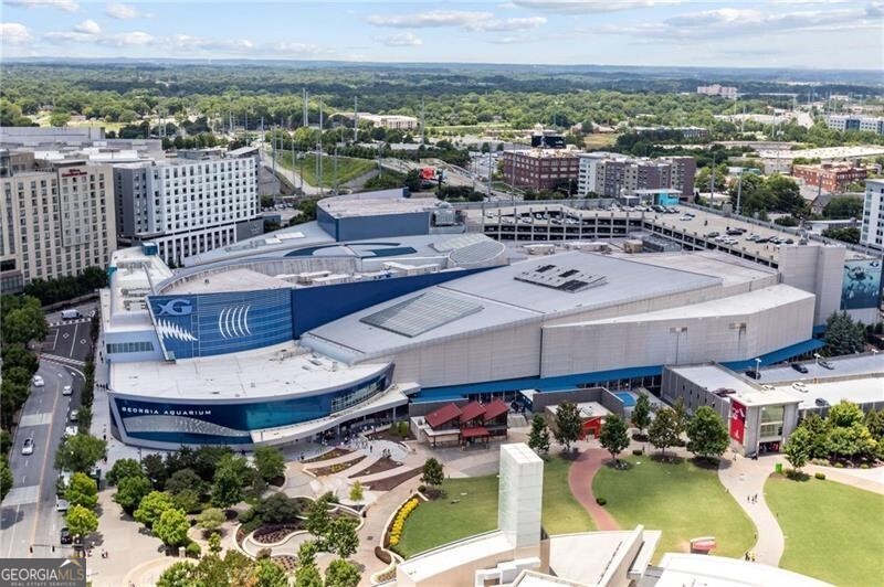 330 McGill Place - Residential