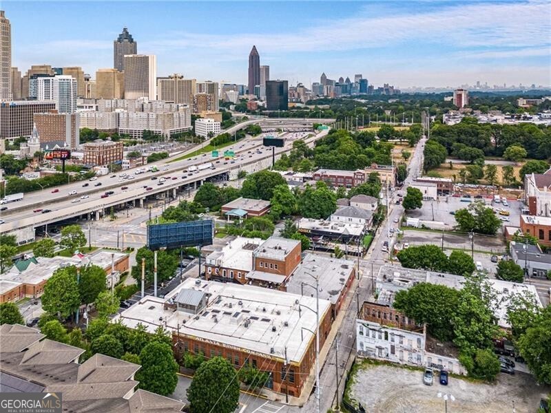 330 McGill Place - Residential