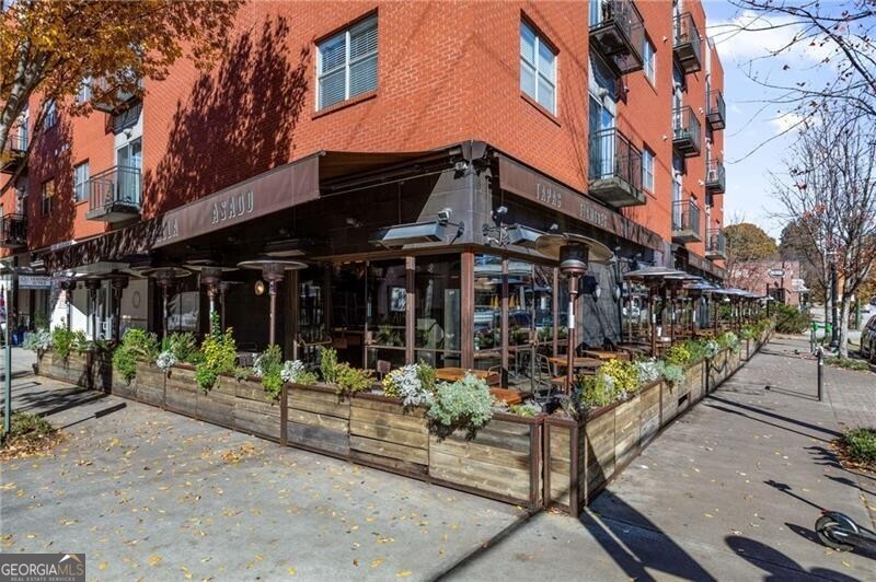 330 McGill Place - Residential