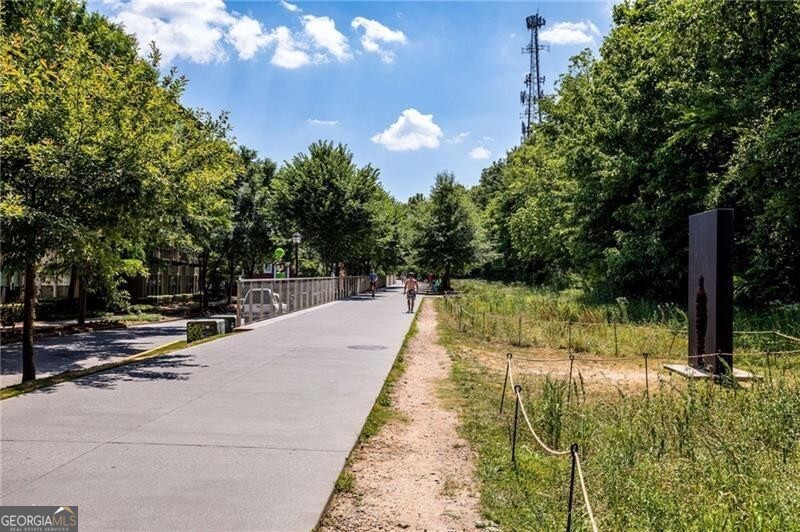 330 McGill Place - Residential