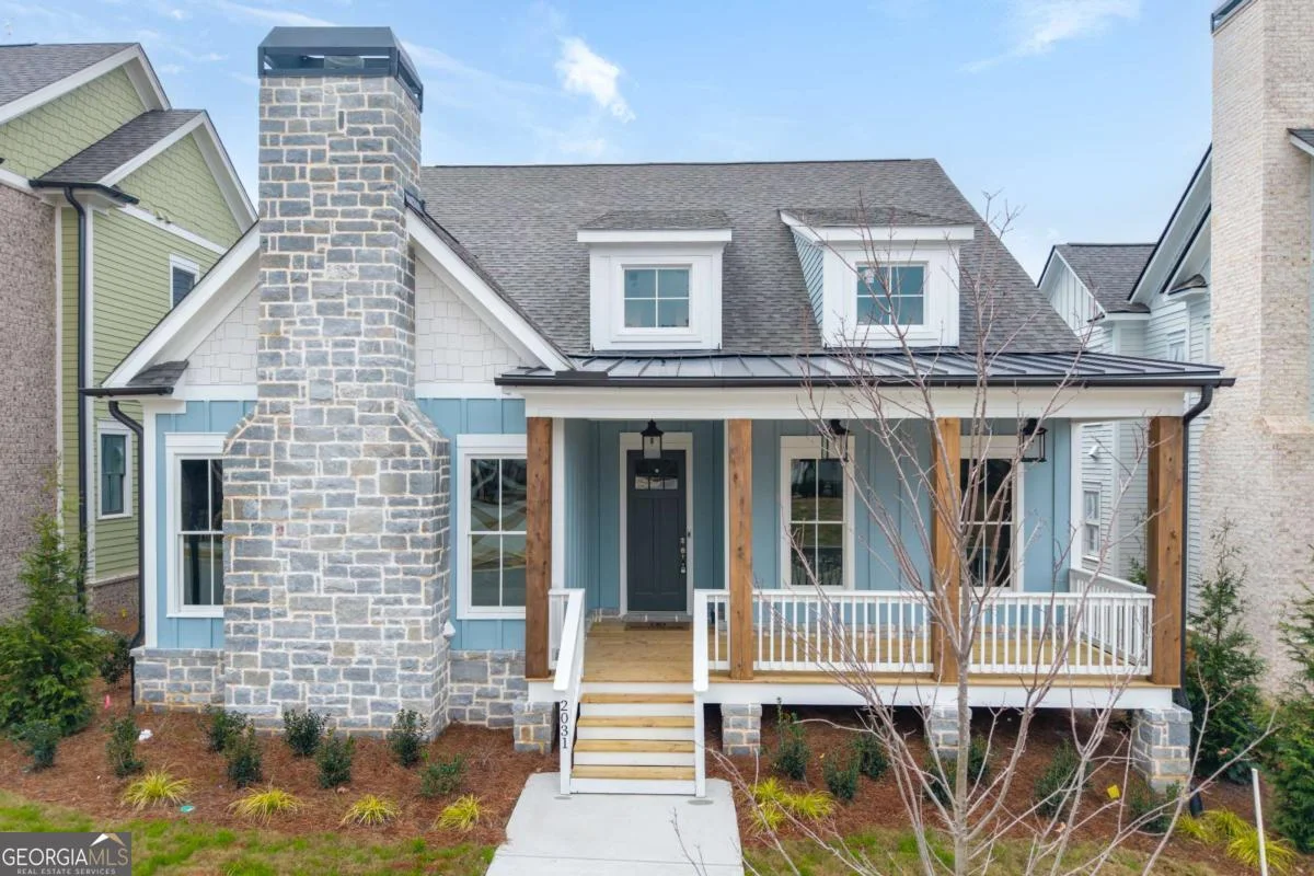 2031 Village Walk