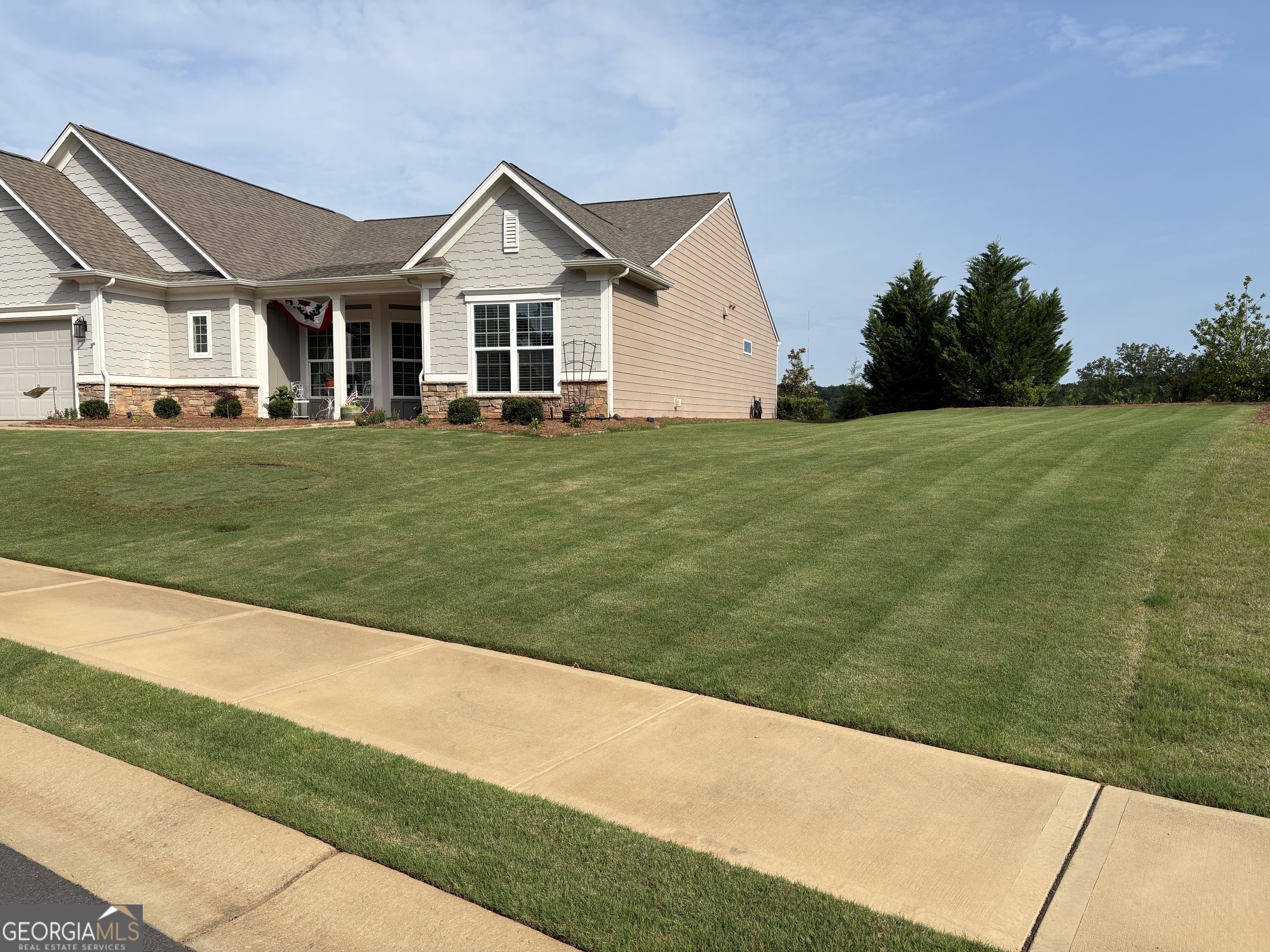 1060 Pebble Creek RD