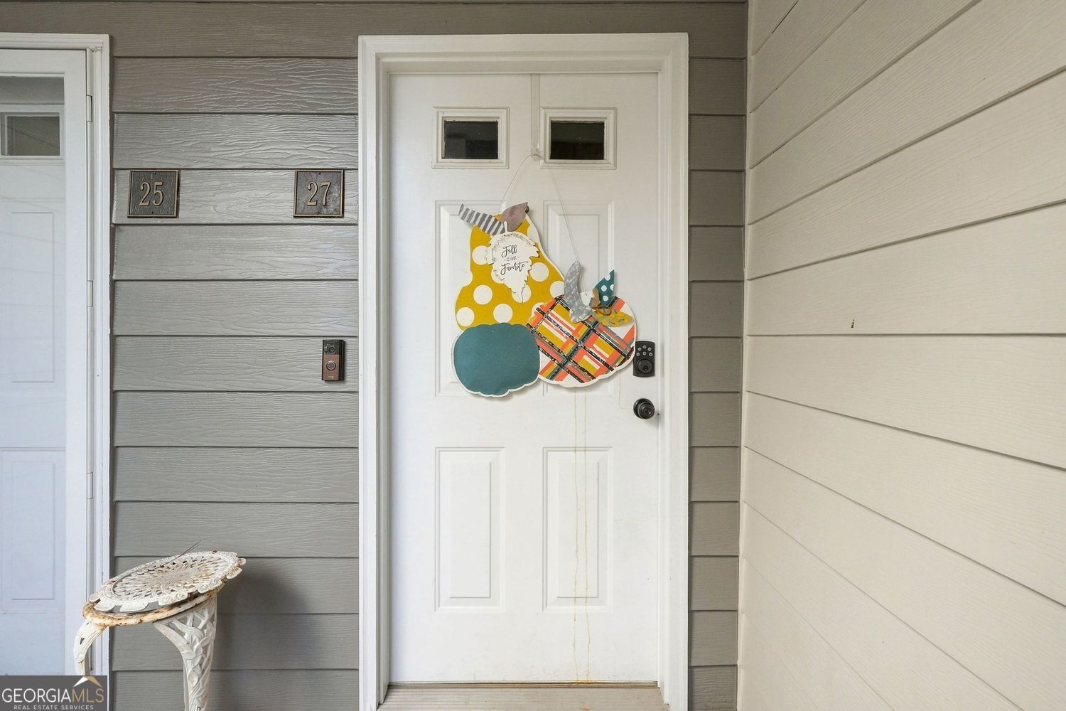 27 Arbor End SE
