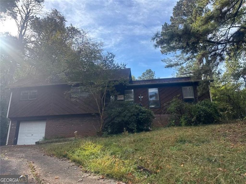 Photo of 621 The General Avenue, Woodstock, GA 30189 (MLS # 10630759)