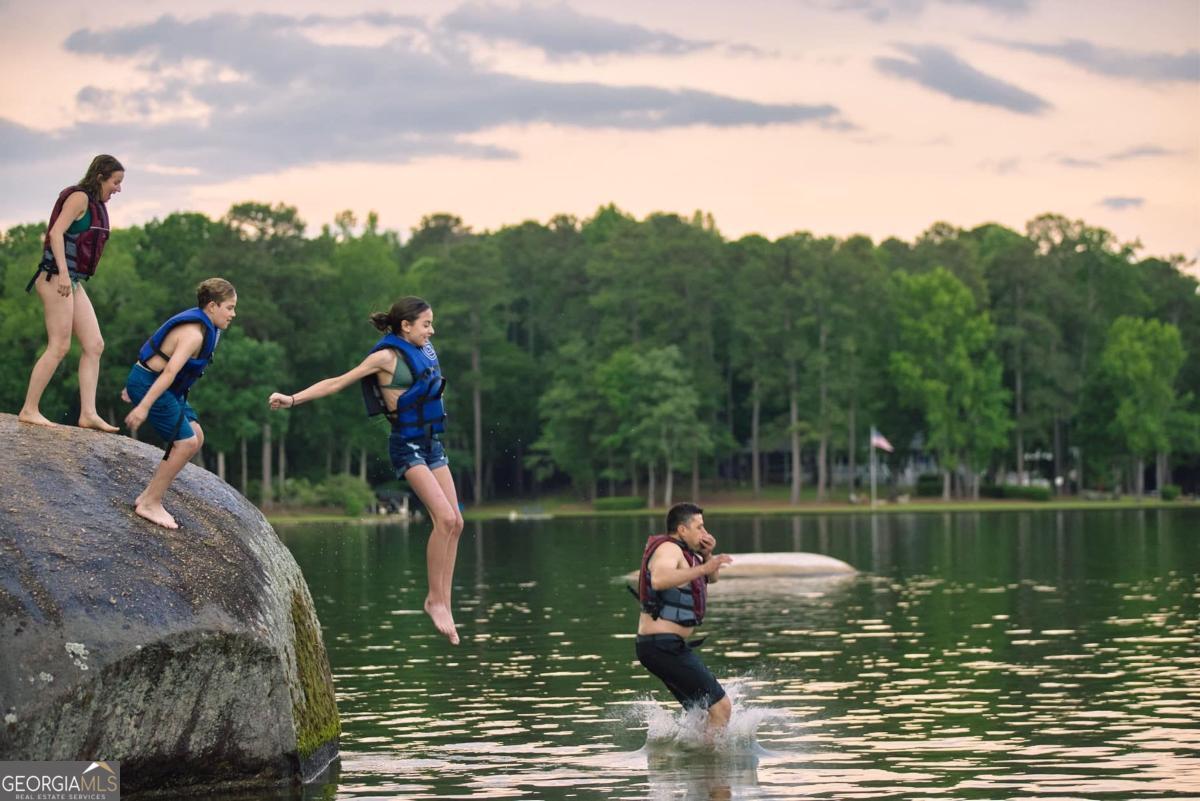 Harbor Club - Residential