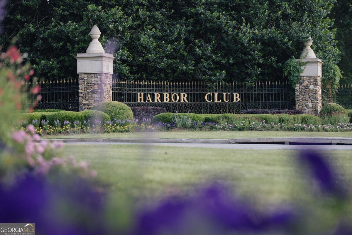 Harbor Club - Residential