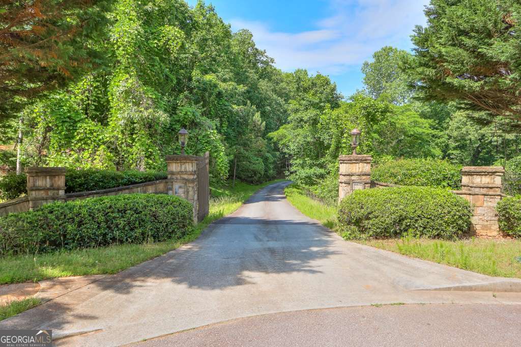 530 Bayberry Crossing DR