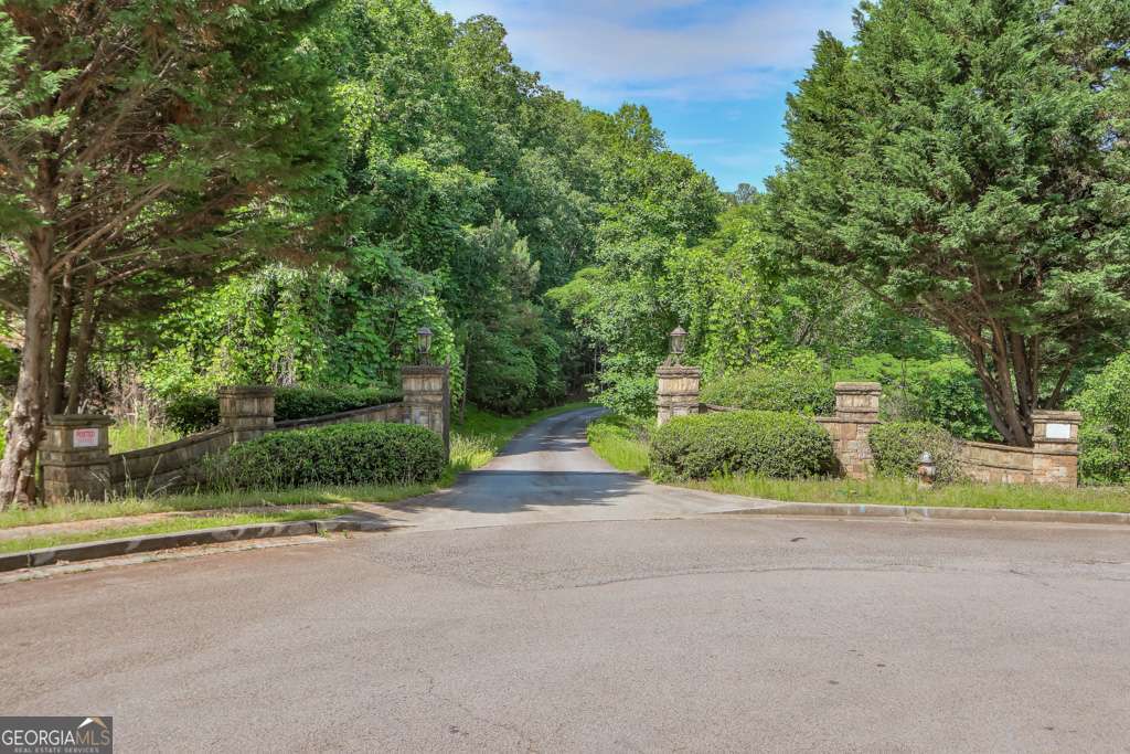 530 Bayberry Crossing DR