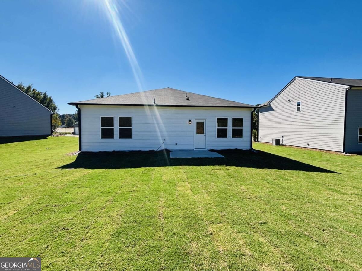 48 Crescent DR
