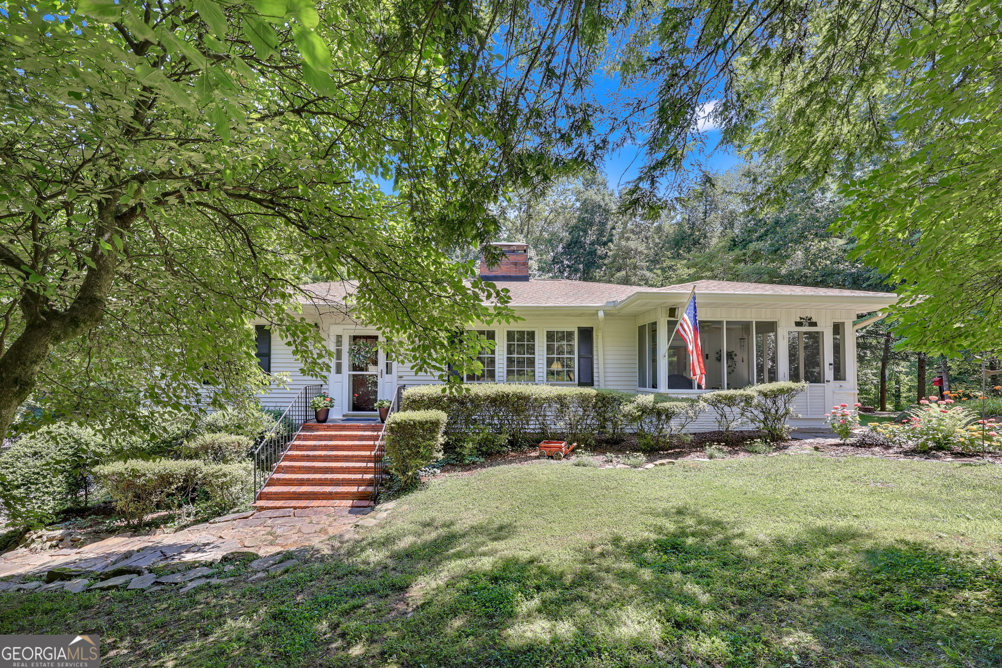 701 Wildwood CIR