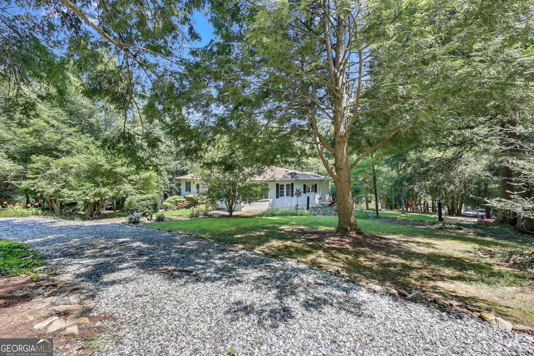 701 Wildwood CIR