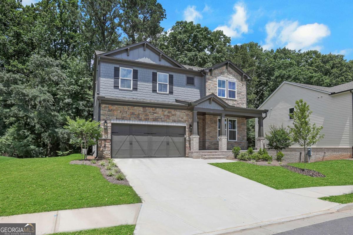 4002 Adler CIR 11