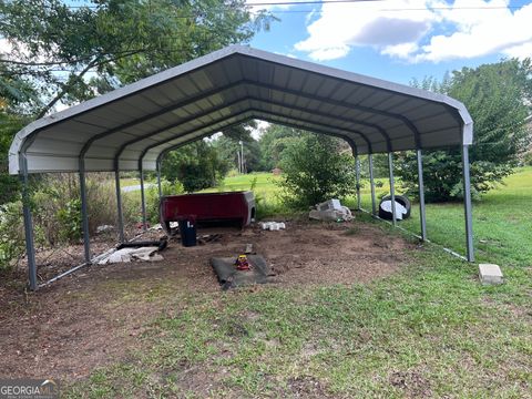 A home in Barnesville