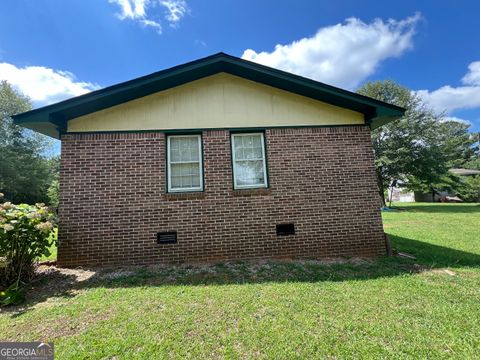 A home in Barnesville