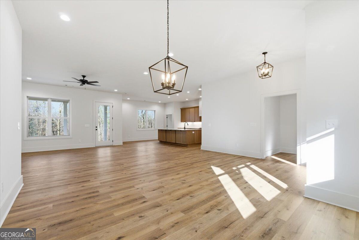 115 Oak Hill CIR
