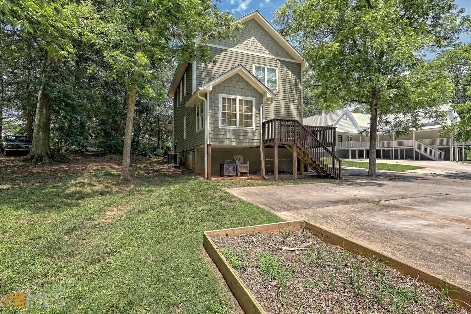 Clarkesville, Georgia 30523, United States, 3 Bedrooms Bedrooms, ,3 BathroomsBathrooms,Residential,Active,138063