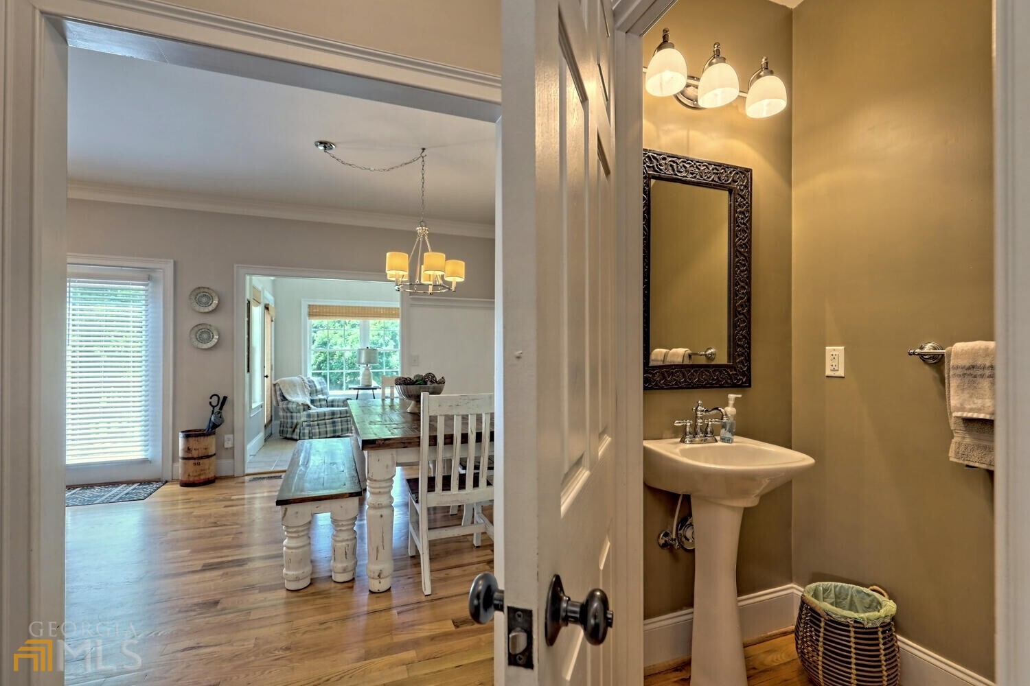 Clarkesville, Georgia 30523, United States, 3 Bedrooms Bedrooms, ,3 BathroomsBathrooms,Residential,Active,138063