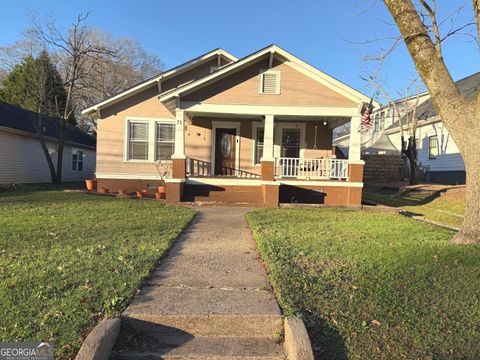 Photo of 71 Clark Street, Newnan, GA 30263 (MLS # 10673165)