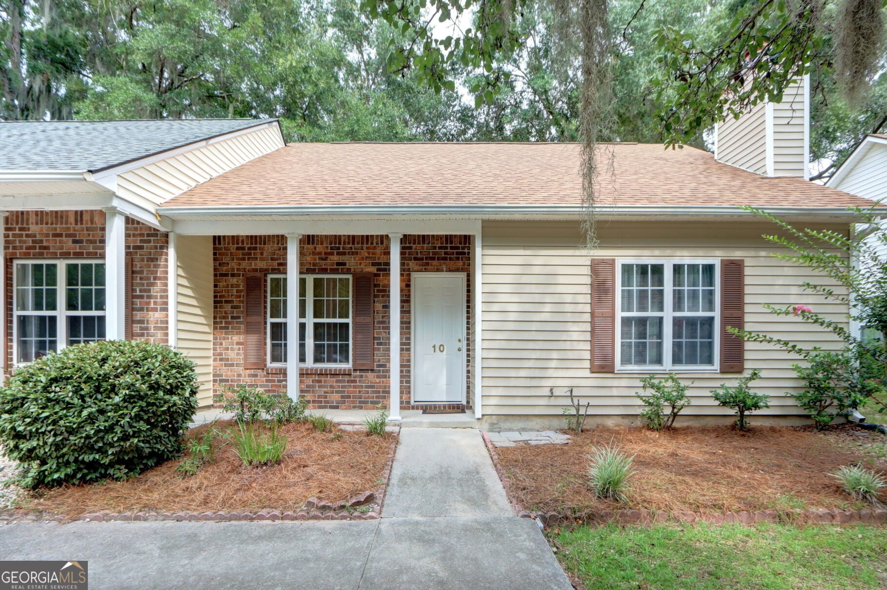 10 Chaintree DR