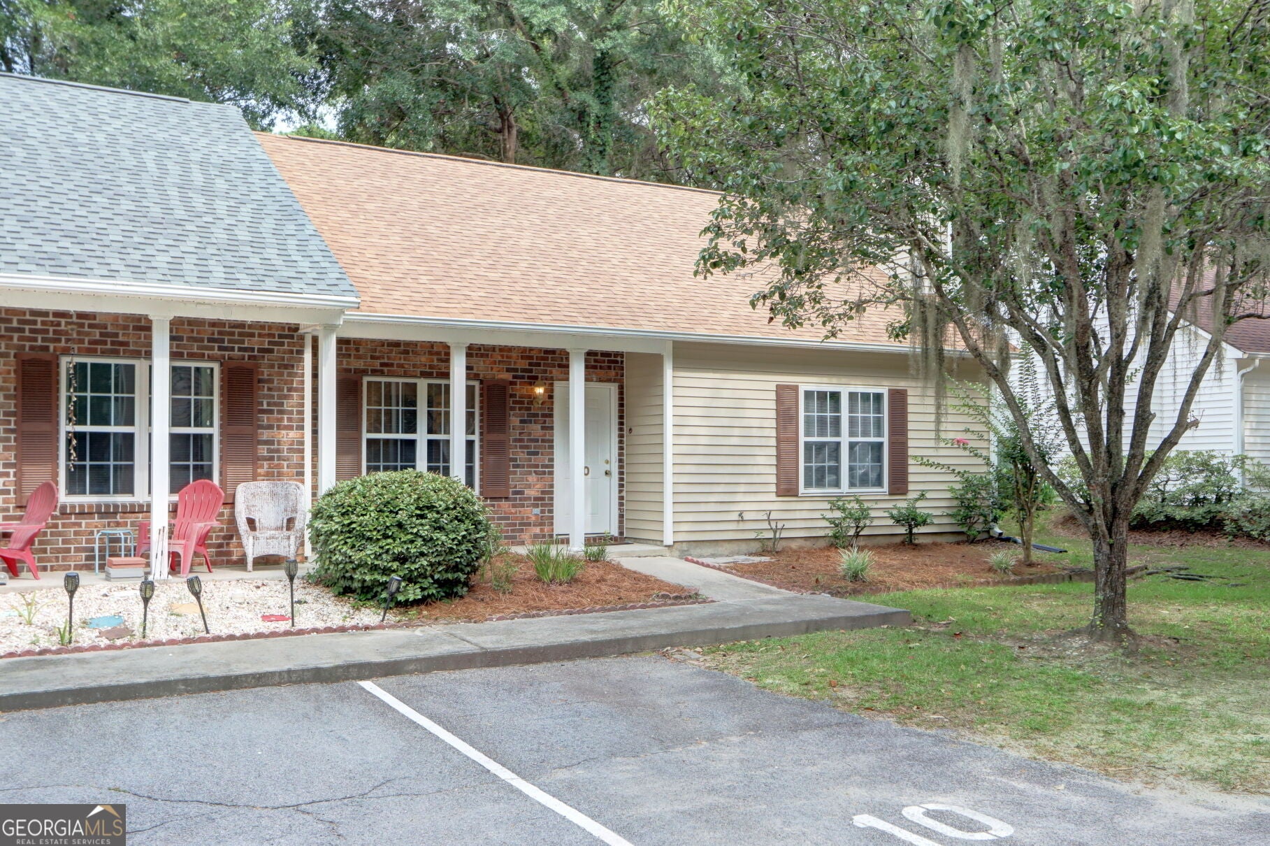 10 Chaintree DR