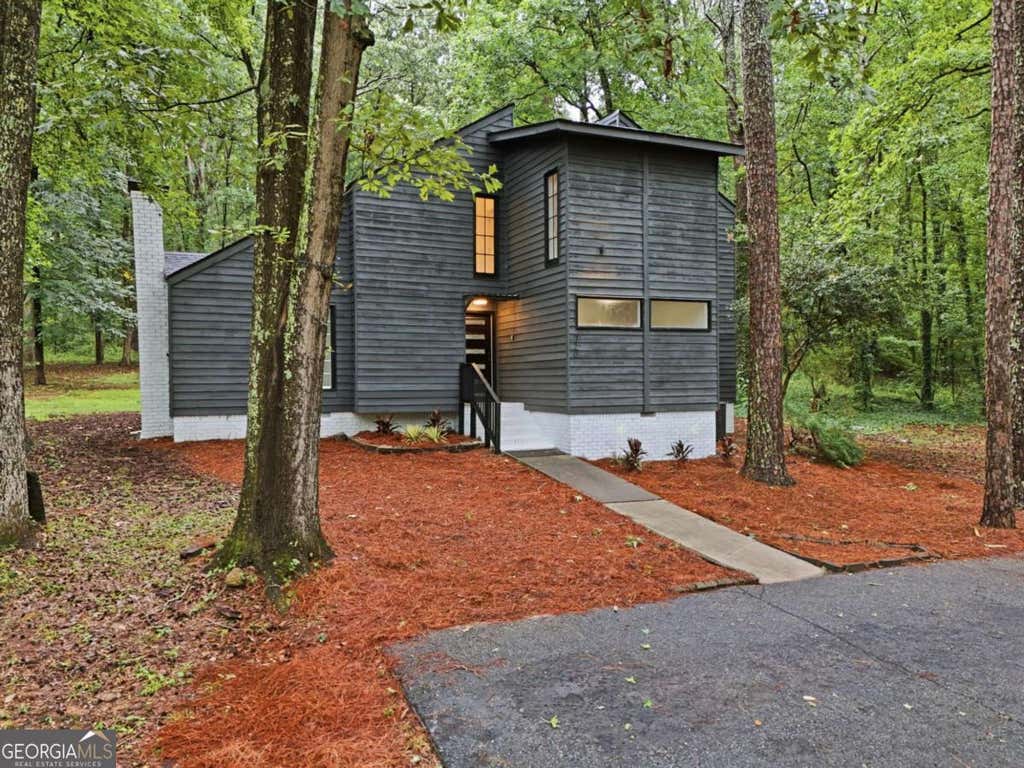 Photo of 720 Twin Pines Road, Covington, GA 30014 (MLS # 10821461)