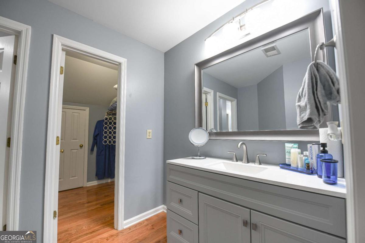 Marietta, Georgia 30068, United States, 4 Bedrooms Bedrooms, ,4 BathroomsBathrooms,Residential,Active,171086