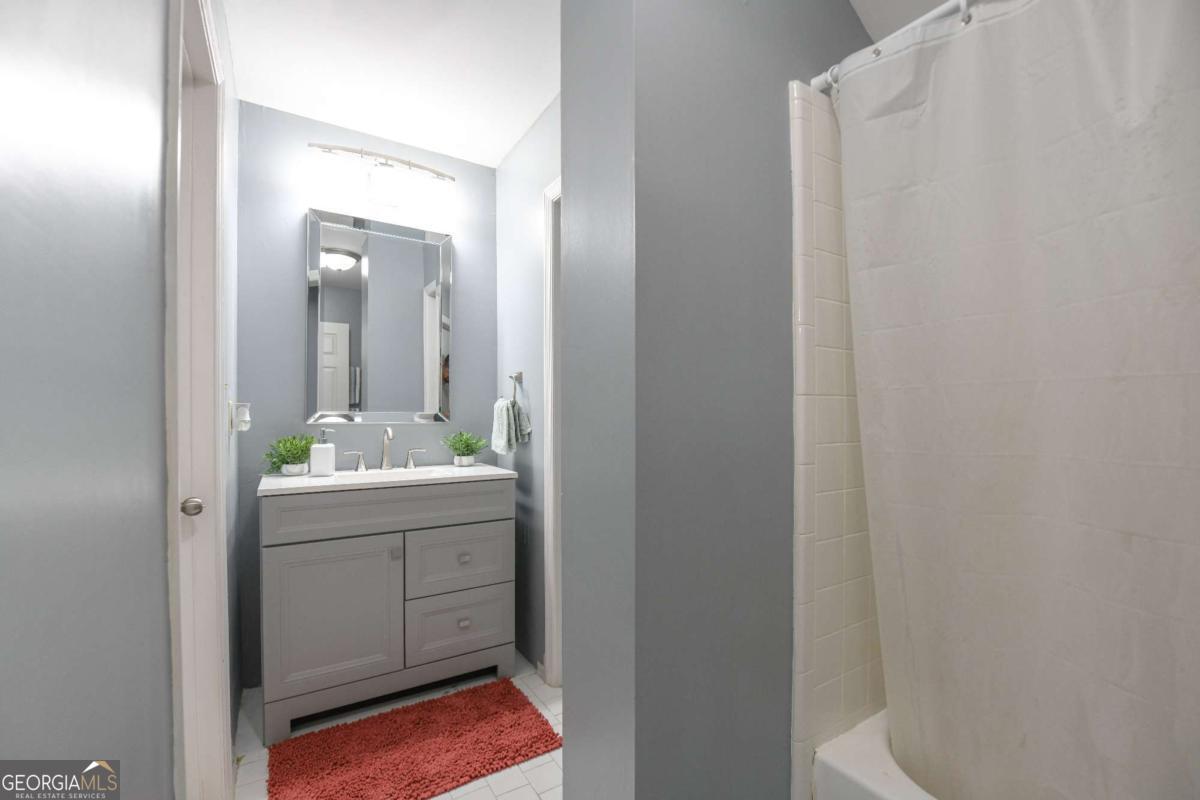 Marietta, Georgia 30068, United States, 4 Bedrooms Bedrooms, ,4 BathroomsBathrooms,Residential,Active,171086