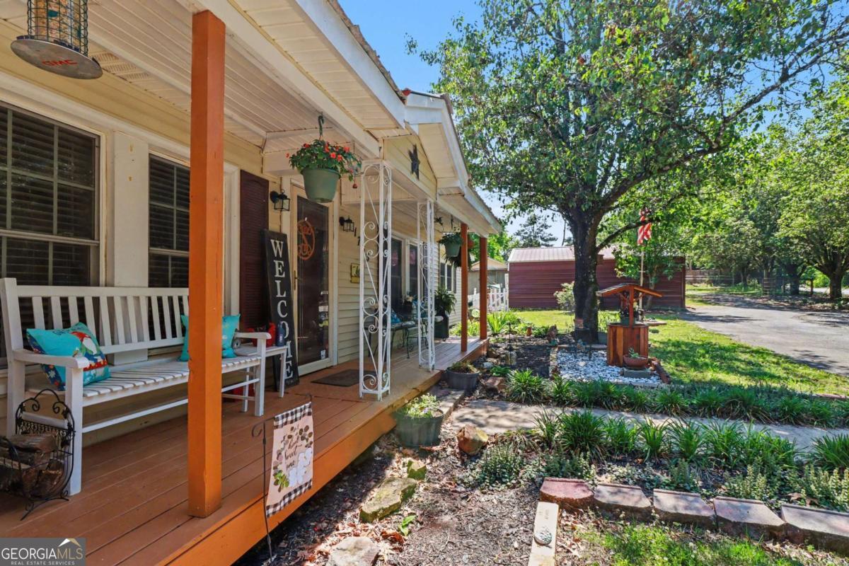 1763 Burnett Ferry RD SW