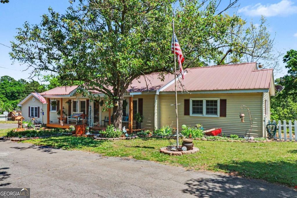 Photo of 1763 Burnett Ferry Road SW, Rome, GA 30165 (MLS # 10742837)