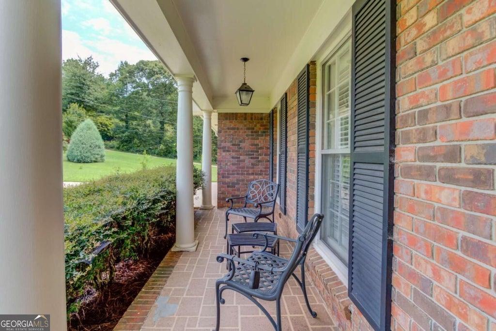 Photo of 4461 S Roberts Drive, Sugar Hill, GA 30518 (MLS # 10871375)