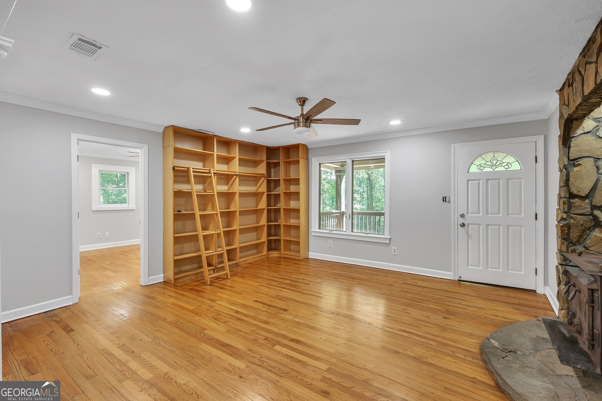 4934 Shiloh DR
