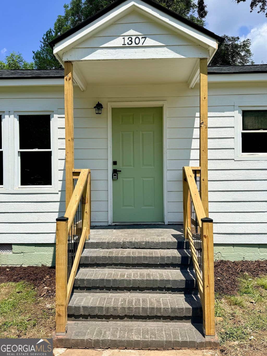 Photo of 1307 Lucky Street, Griffin, GA 30223 (MLS # 10832080)