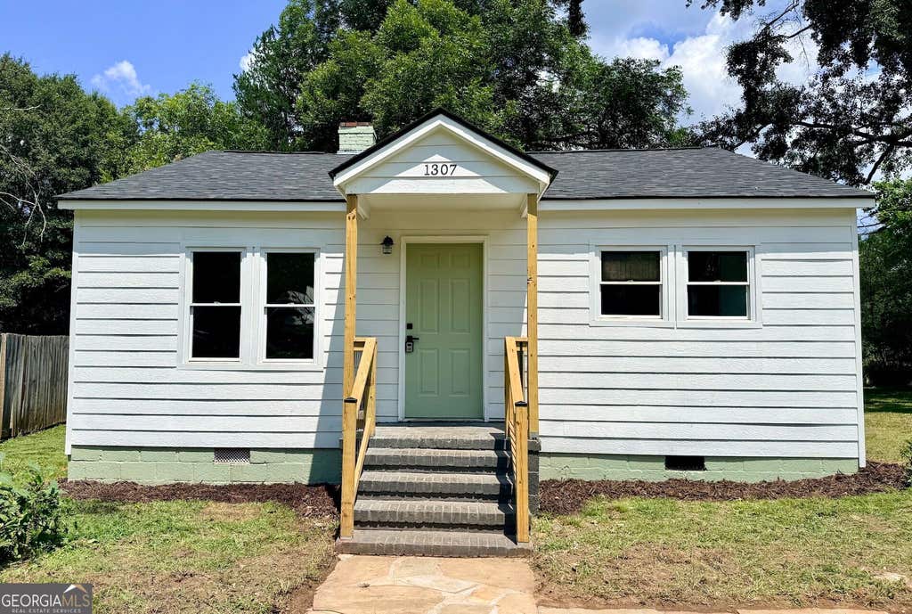Photo of 1307 Lucky Street, Griffin, GA 30223 (MLS # 10832080)