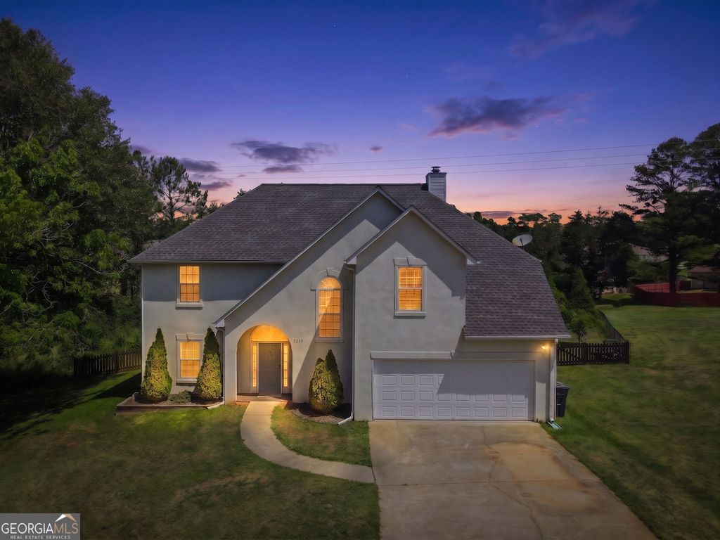 Photo of 3219 Lindas Circle SE, Conyers, GA 30013 (MLS # 10770991)